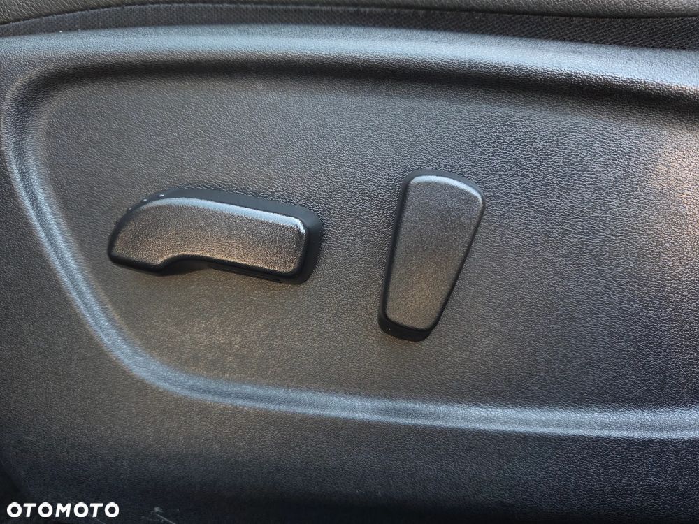 Nissan Qashqai 1.5 dCi DPF 360 - 25
