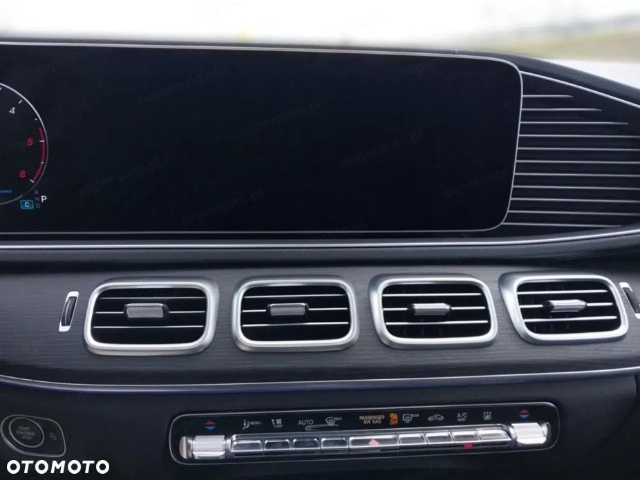 Mercedes-Benz GLS - 10