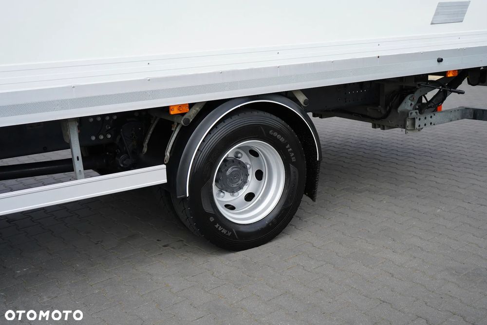 Renault / D 16 / 280 / ACC / EURO 6 / KONTENER + WINDA / ŁAD. 9095 KG / 18 PALET - 24