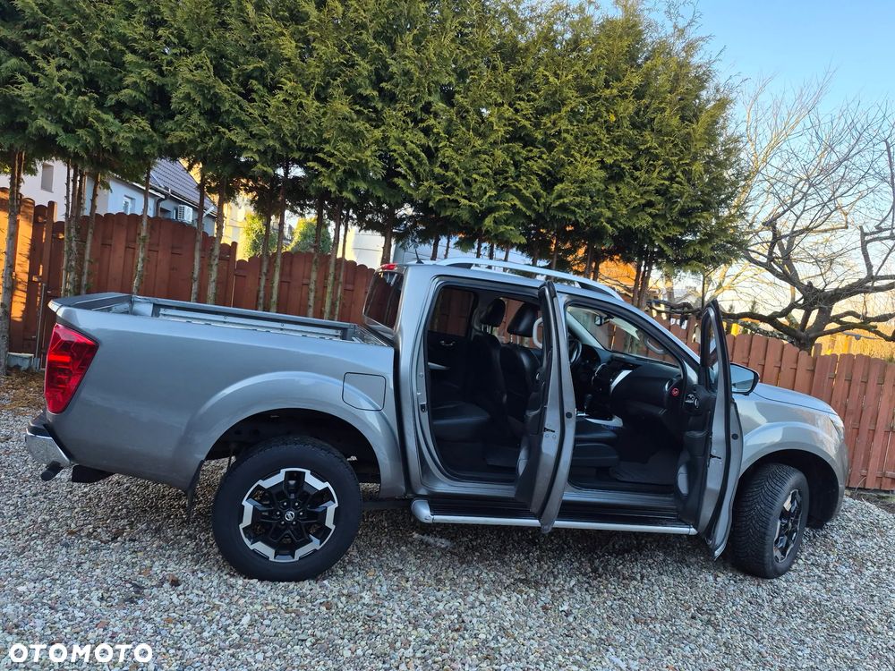 Nissan NAVARA - 1