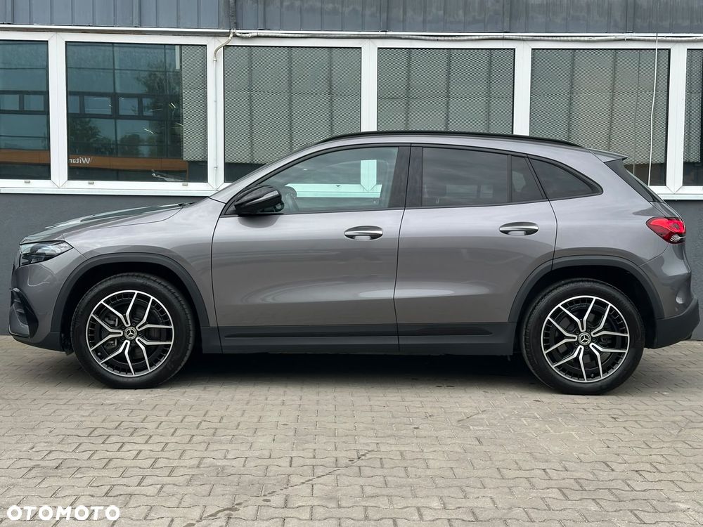Mercedes-Benz EQA 300 66.5kWh 4-Matic AMG Line - 38