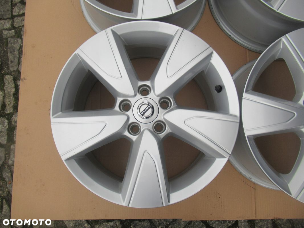 ALUFELGI 4szt R17 VOLVO S40,V50, S60,V70, S80,S90,XC40,XC60,XC70 - 2