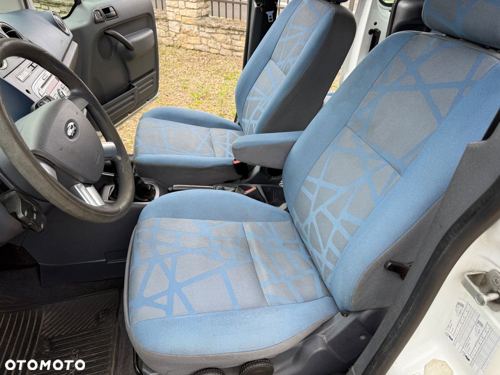 Ford Tourneo Connect - 23