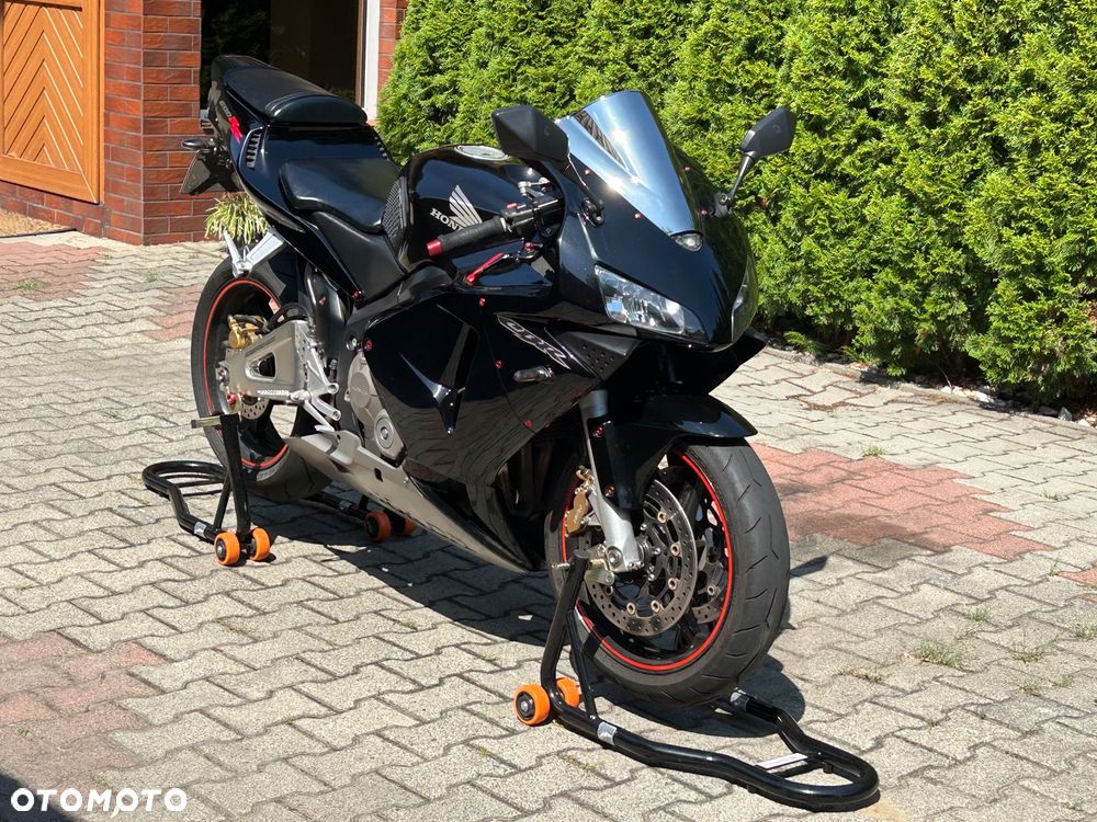 Honda CBR - 1