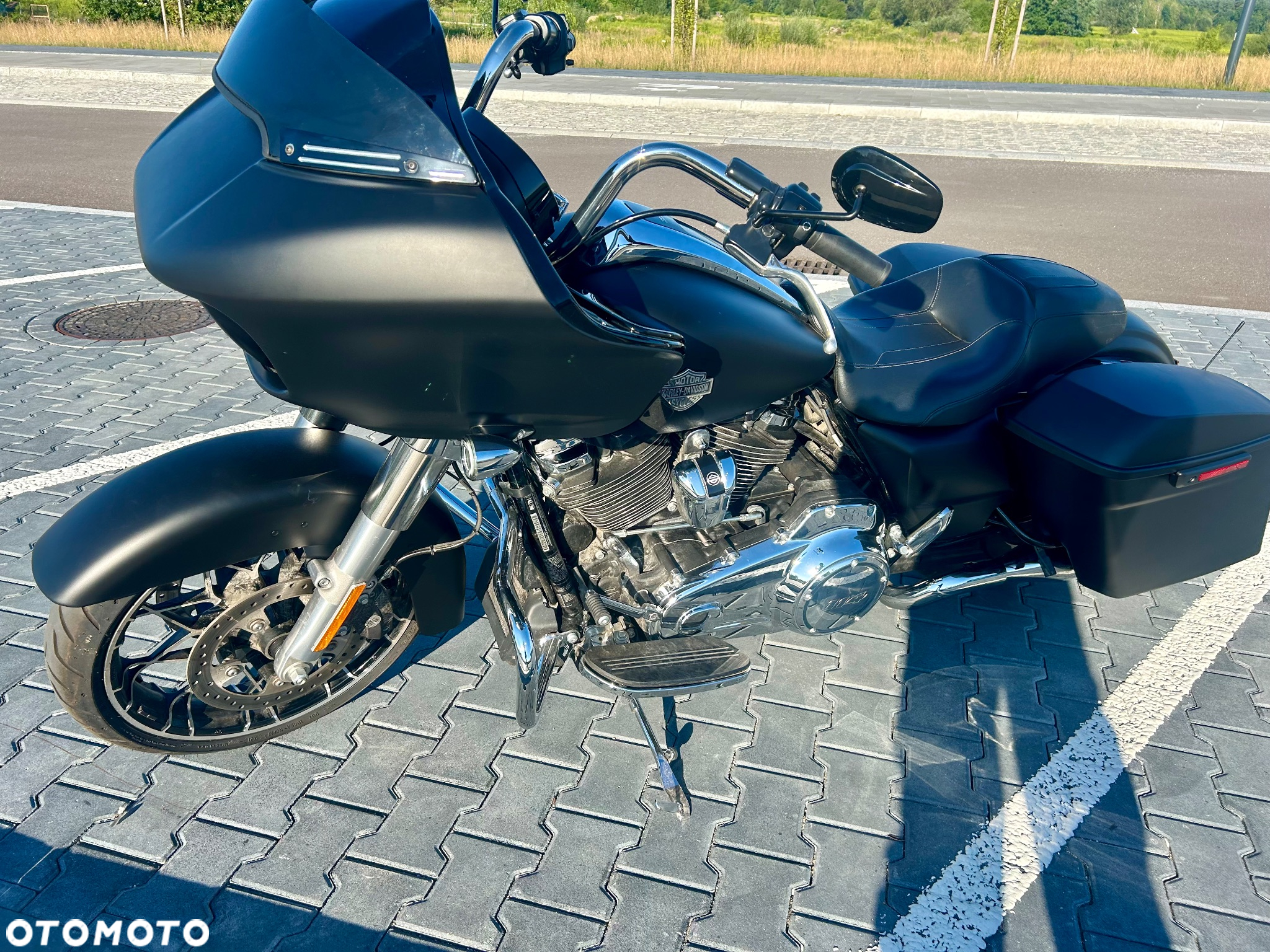 Harley-Davidson Touring Road Glide - 4