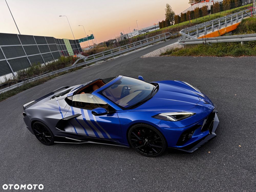 Chevrolet Corvette - 15