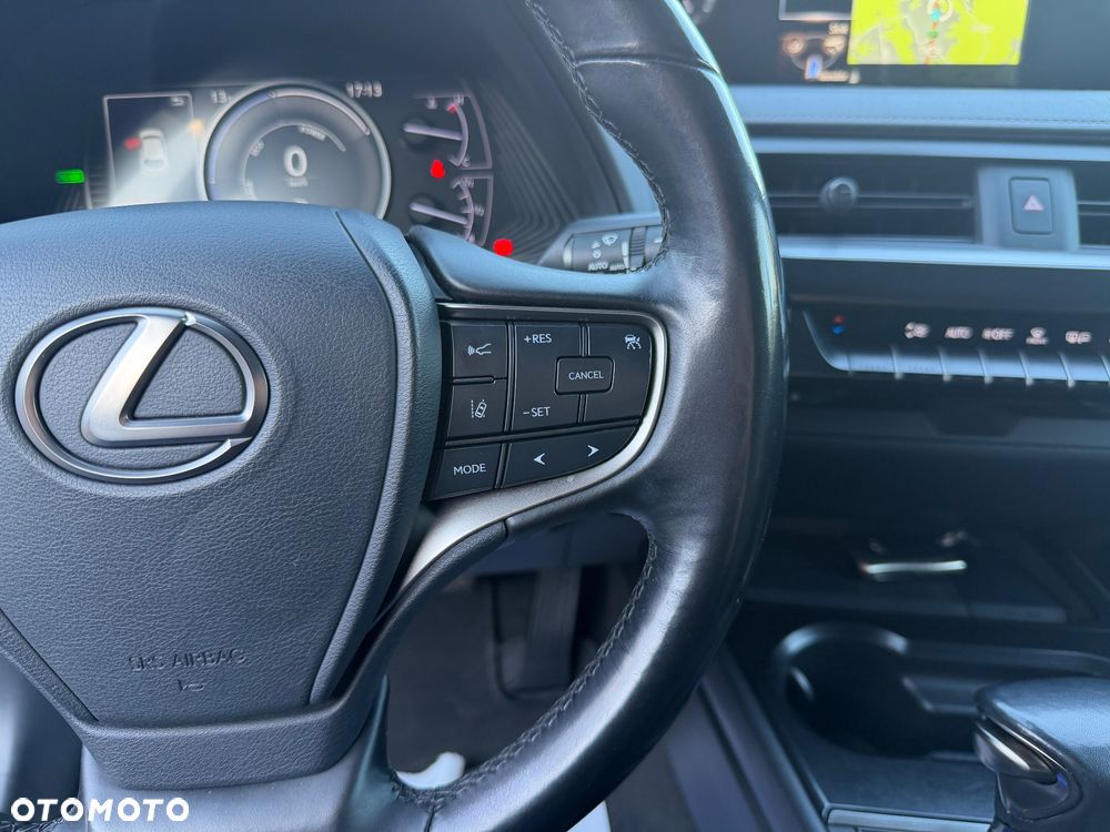 Lexus UX 250h Elegance 2WD - 28