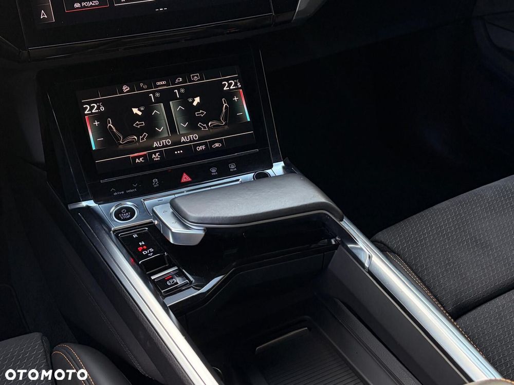 Audi e-tron Sportback - 26