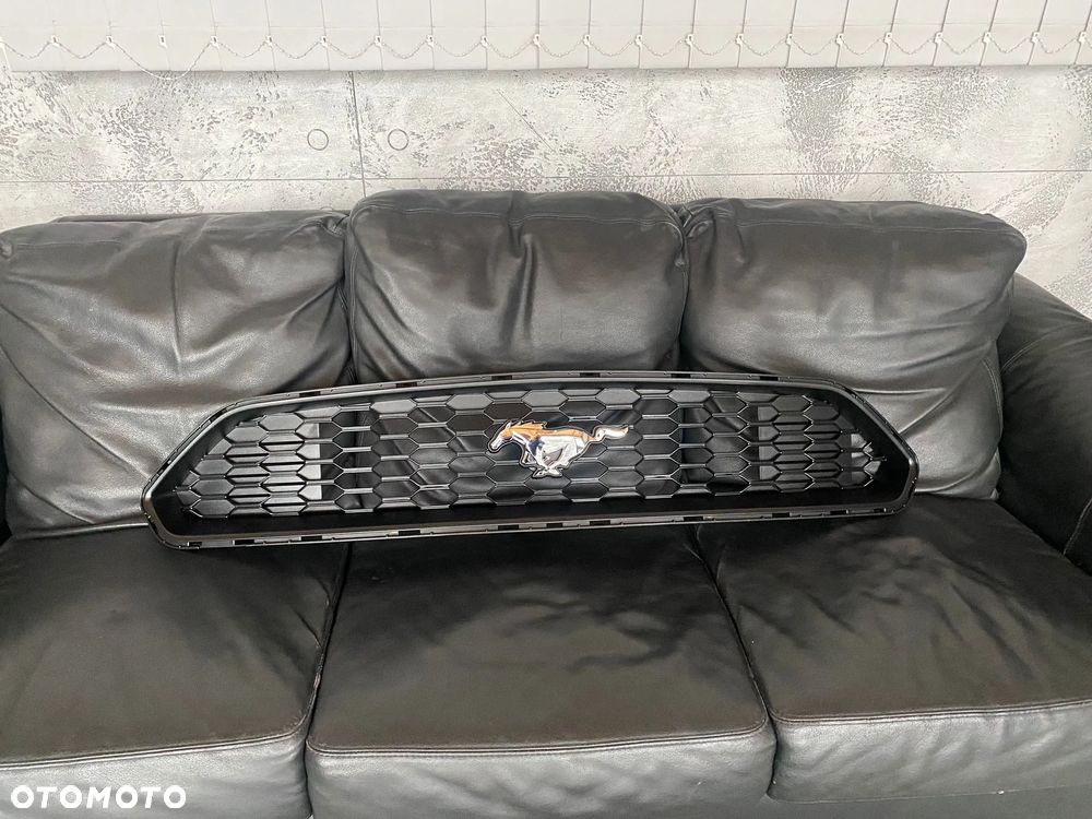 Grill Ford Mustang 18- - 1
