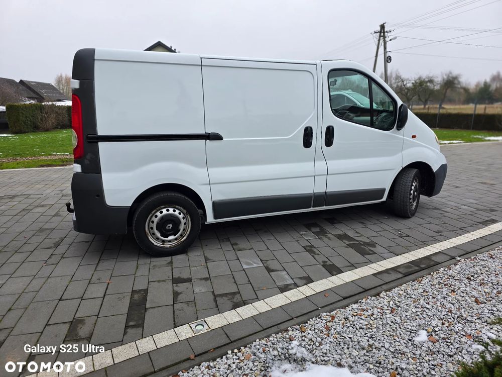 Opel Vivaro - 10