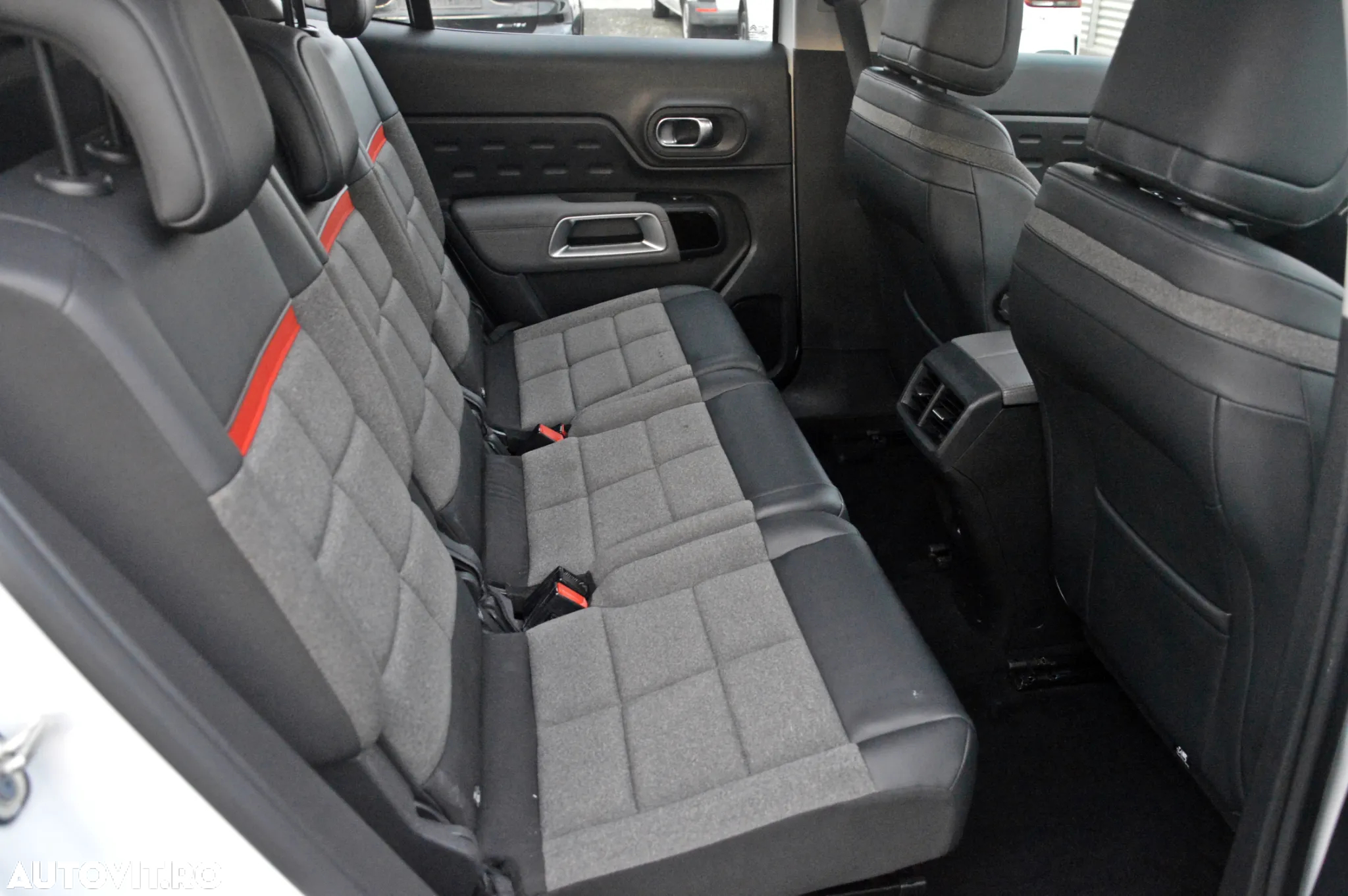 Citroën C5 Aircross 1.2 PureTech S&S EAT8 Feel - 21
