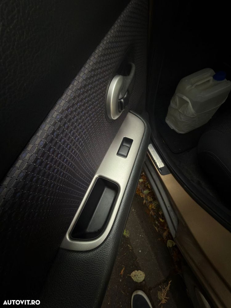 Nissan Tiida 1.5 dCi Acenta - 9