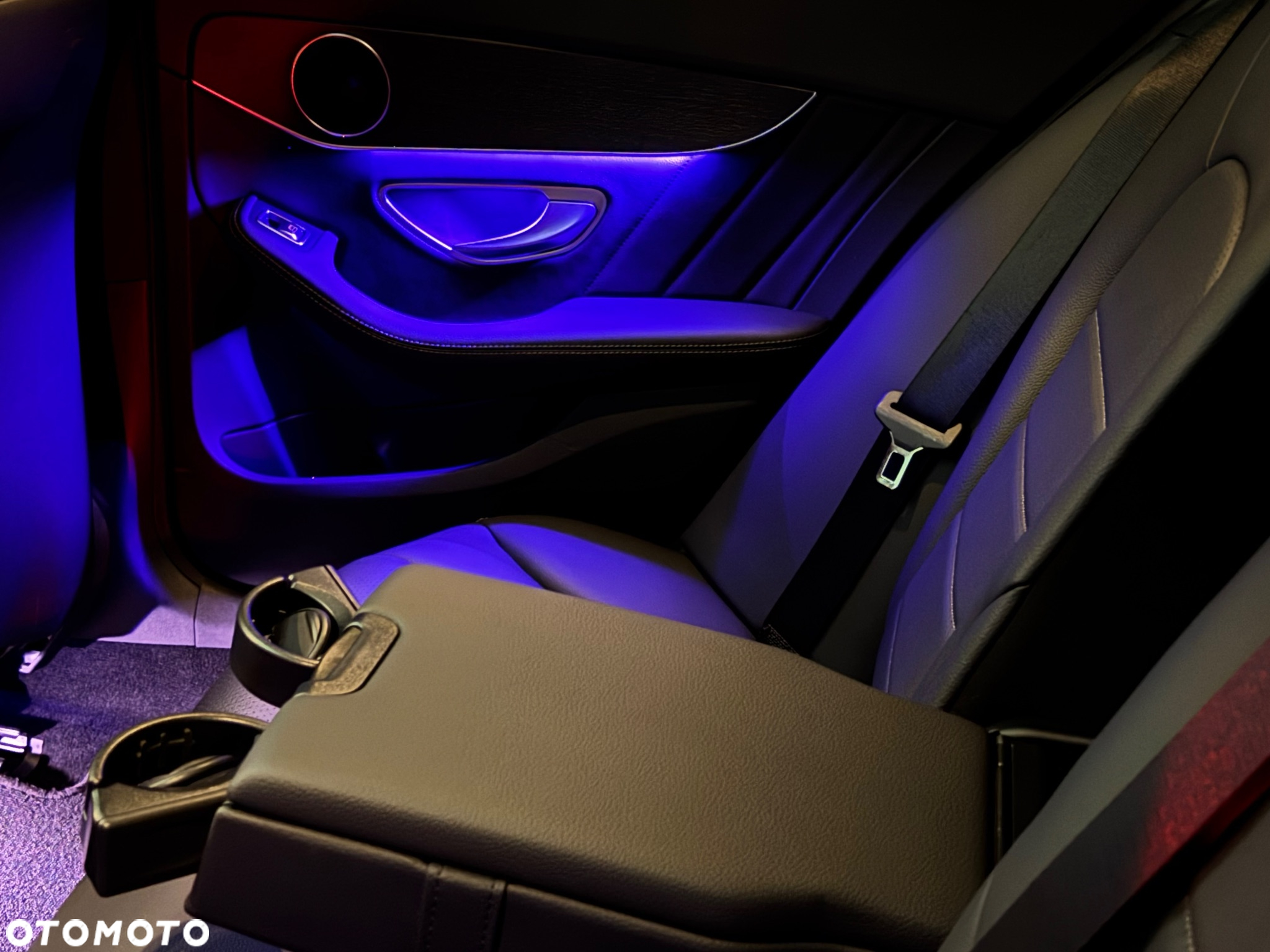 Mercedes-Benz Klasa C 220 d T 9G-TRONIC AMG Line - 15