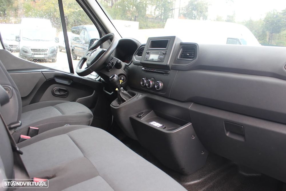 Renault Master 2.3 dCi CAB/DUPLA // 145 cv - 9