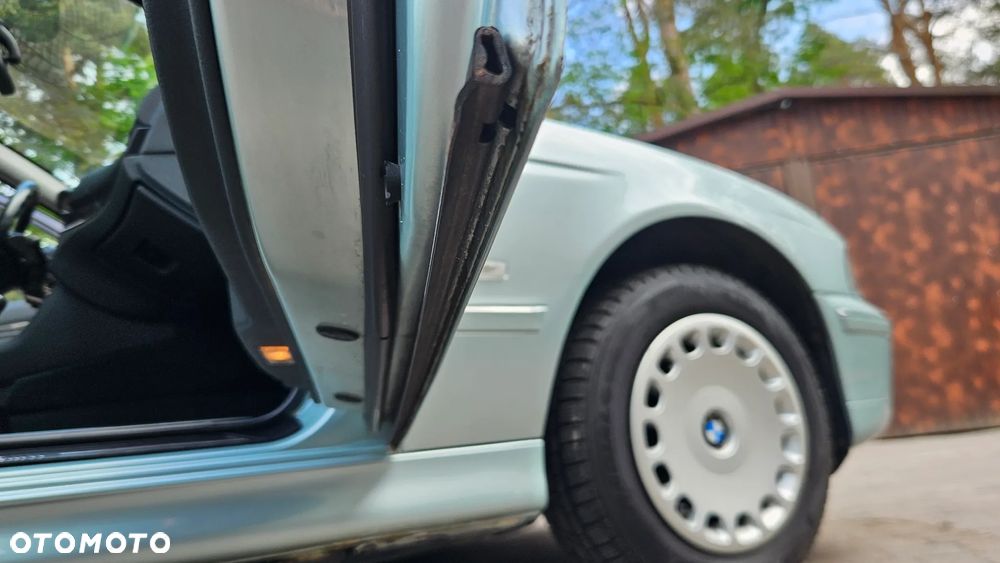 BMW Seria 5 523i - 38
