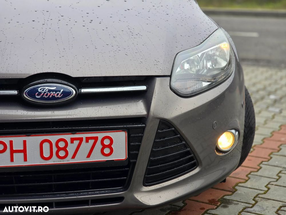 Ford Focus 1.6 TDCI ECOnetic 88g Start-Stopp-System Titanium - 11