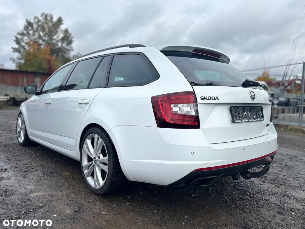 Skoda Octavia 2.0 TDI DSG RS - 7