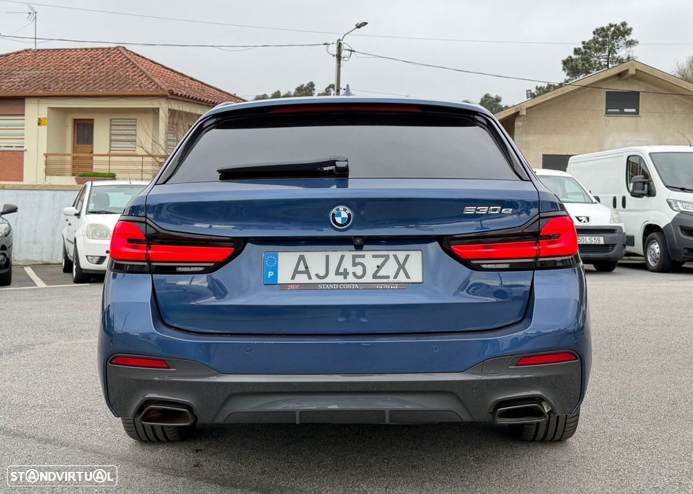 BMW 530 e Pack 50 anos M - 11
