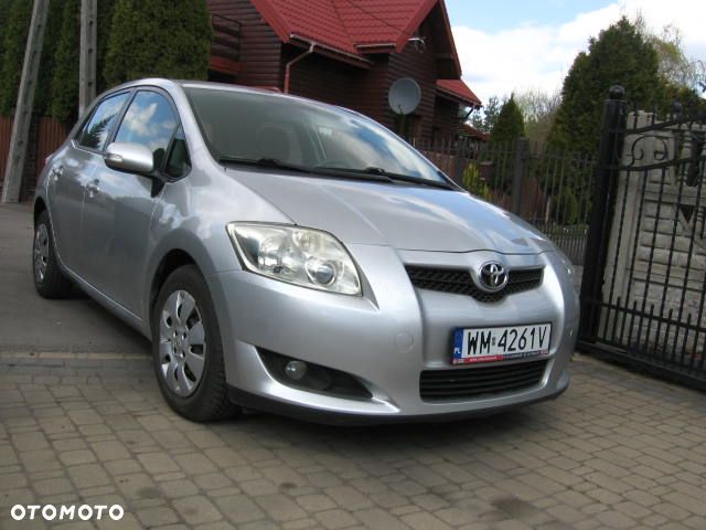 Toyota Auris 1.6 Luna - 3