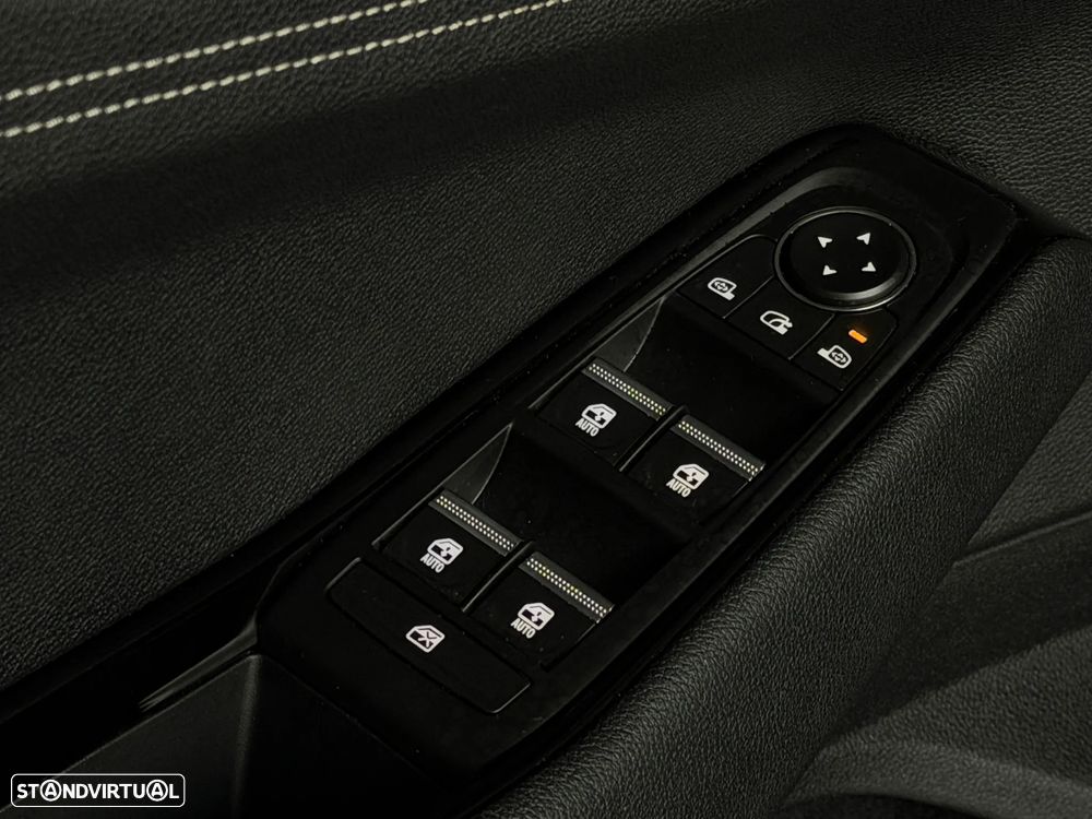 Renault Rafale 1.2 Full Hybrid E-Tech Techno - 20