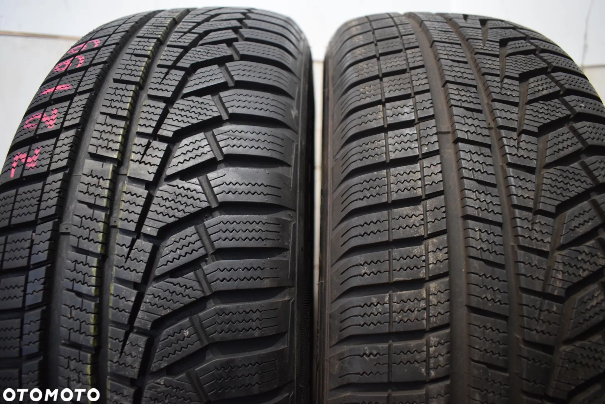 R17 235/65 Hankook Winter I*cept evo 2 SUV Cena za parę - 1