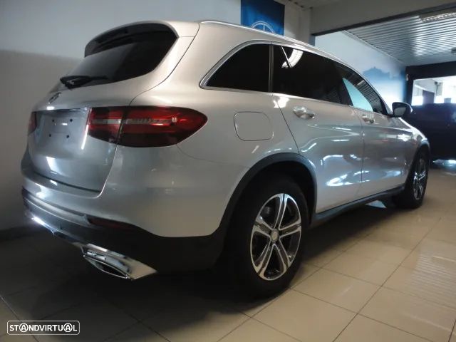 Mercedes-Benz GLC 220 d 4Matic 9G-TRONIC - 3