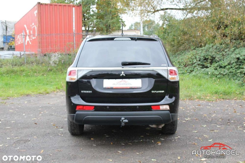 Mitsubishi Outlander - 5