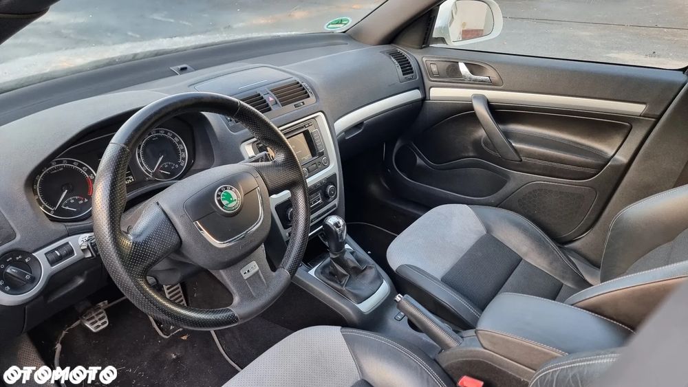 Skoda Octavia 2.0 TDI RS - 3