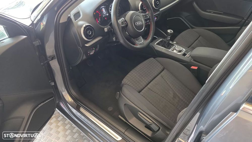 Audi A3 Sportback 1.6 TDI Sport - 37