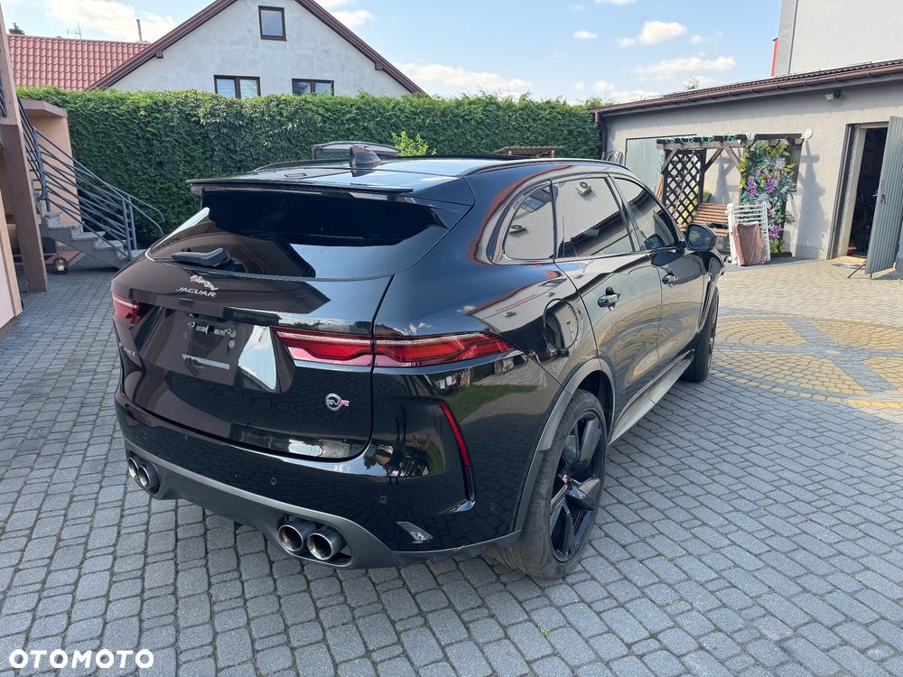 Jaguar F-Pace 5.0 V8 P550 AWD SVR - 12
