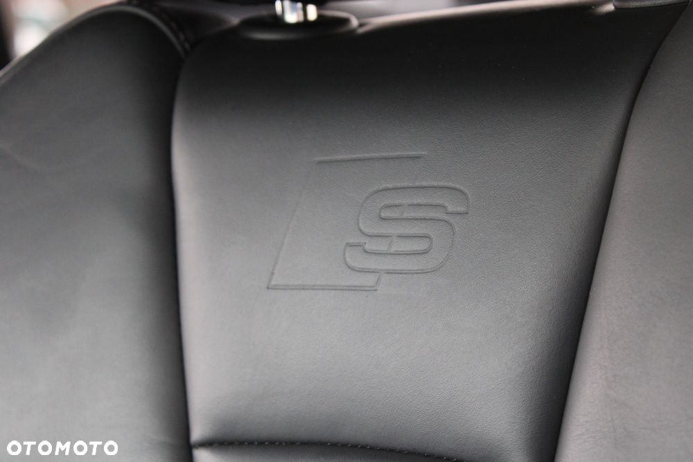 Audi S3 S tronic - 27