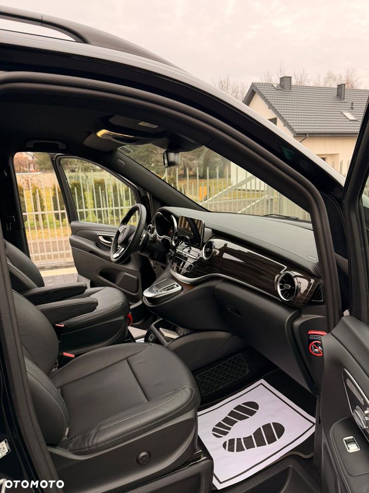 Mercedes-Benz Klasa V - 10