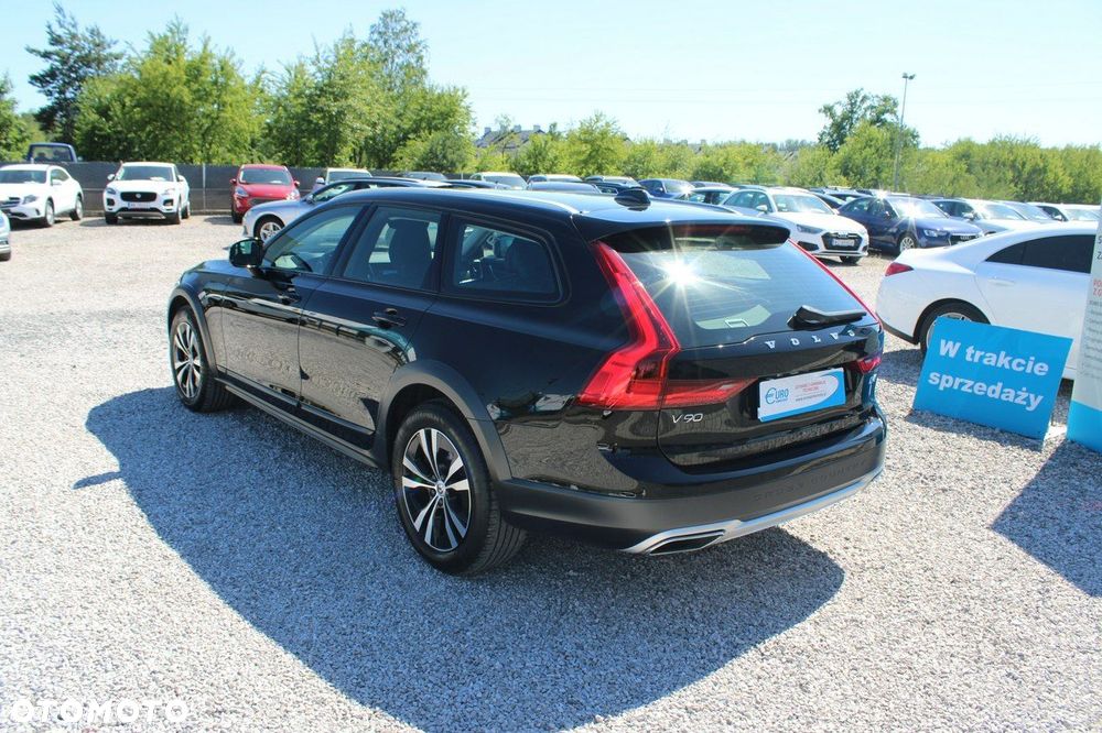 Volvo V90 Cross Country D4 AWD - 9