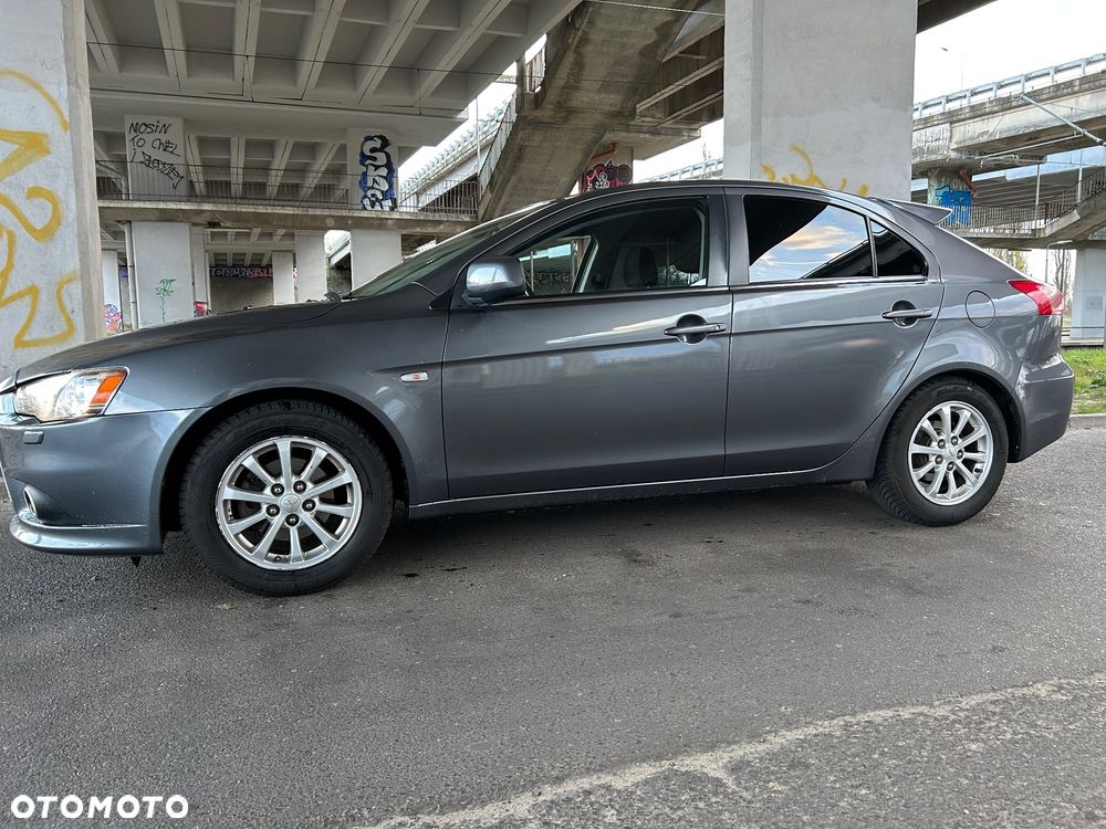 Mitsubishi Lancer 1.6 Inform - 13