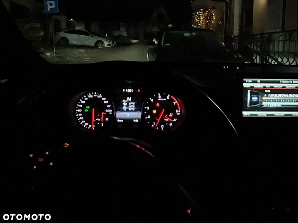 Mercedes-Benz CLA 45 AMG 4-Matic - 12