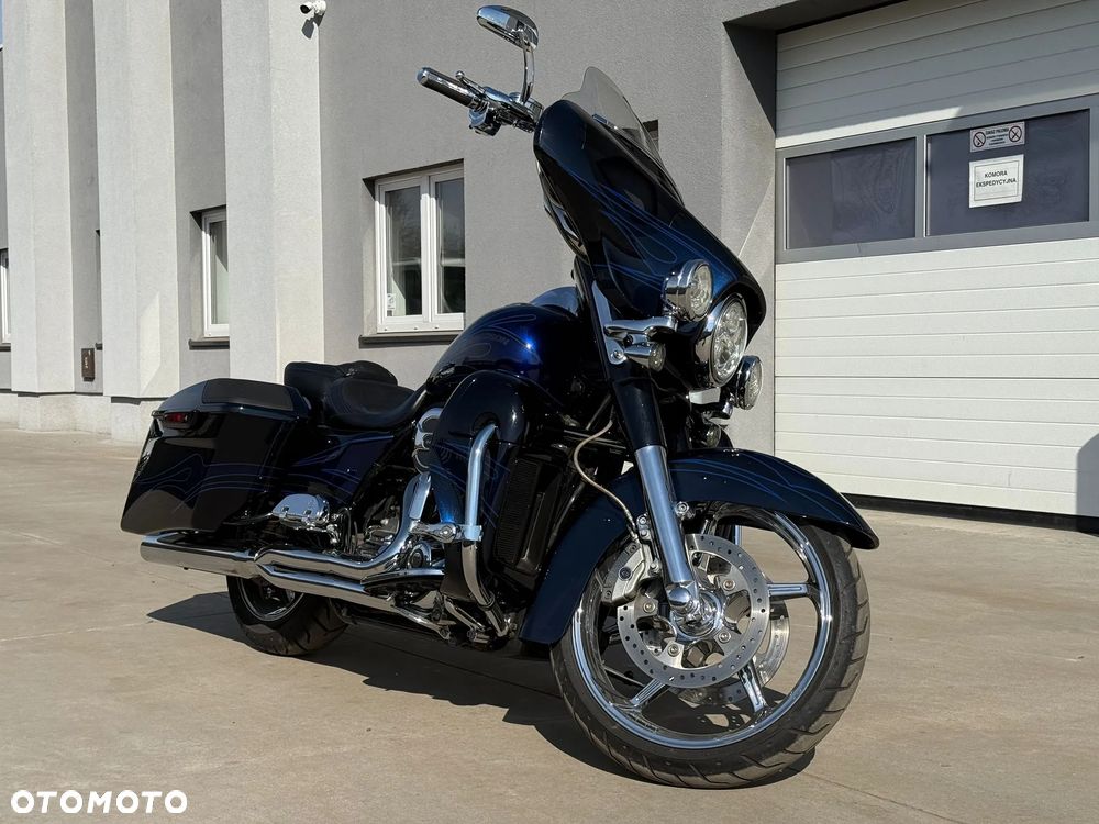 Harley-Davidson CVO Street Glide - 2