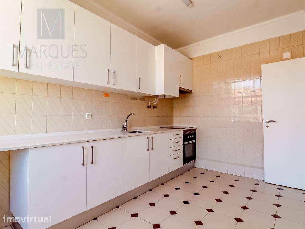 Apartamento T2 no Feijó - Grande imagem: 4/21