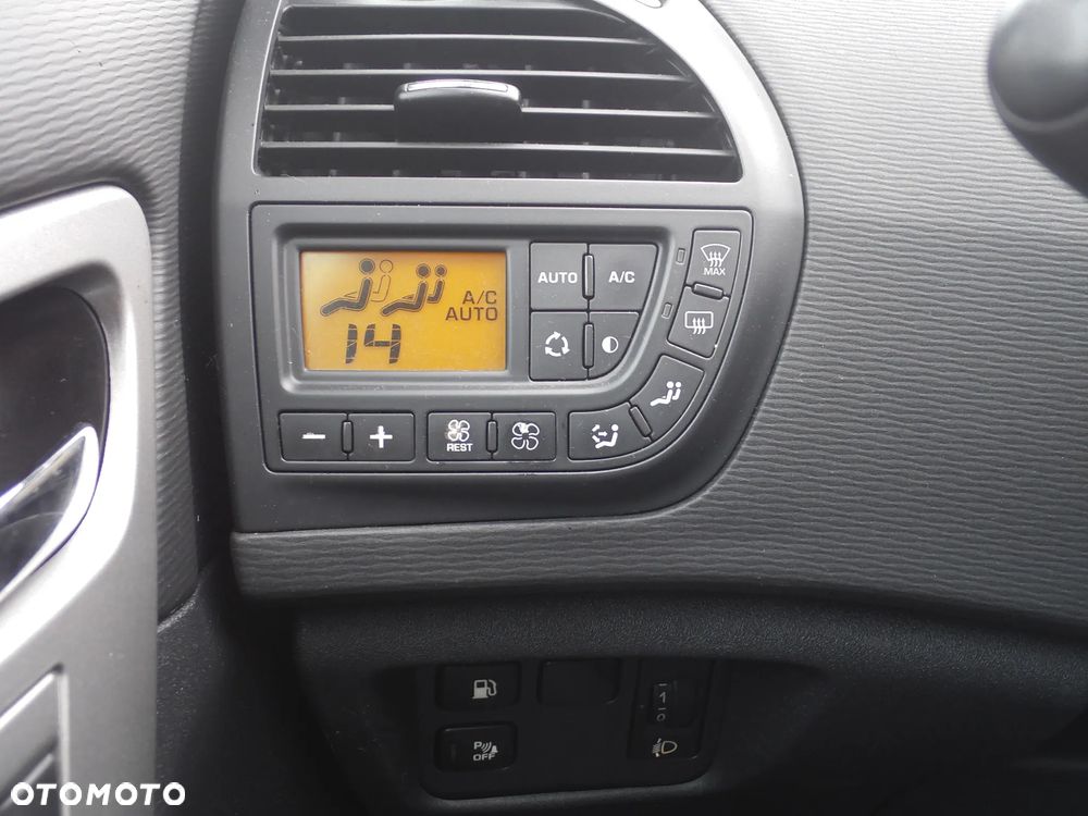 Citroën C4 Grand Picasso - 19