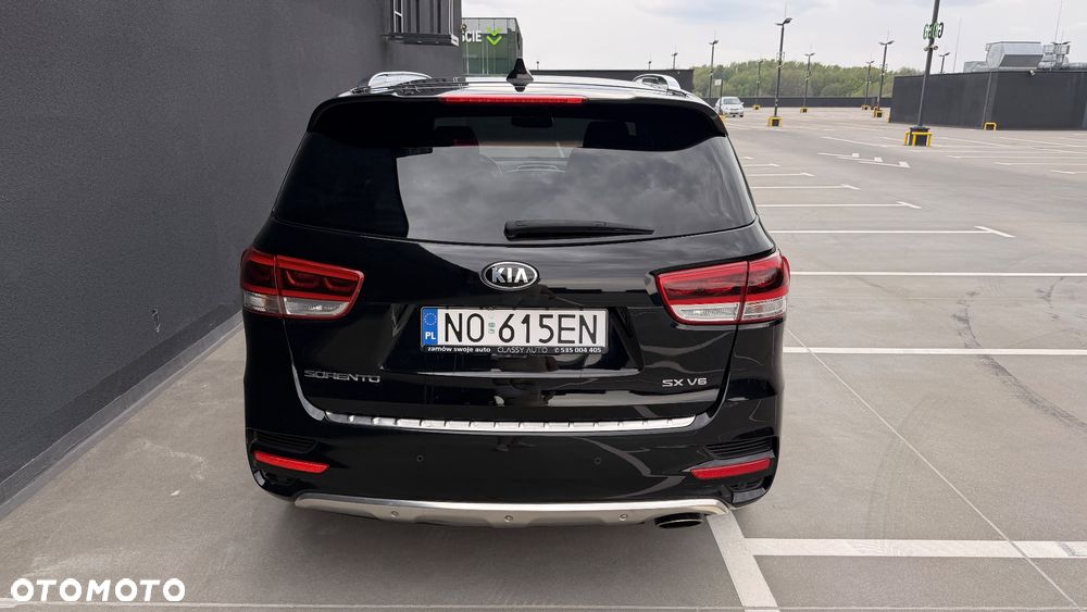 Kia Sorento - 12