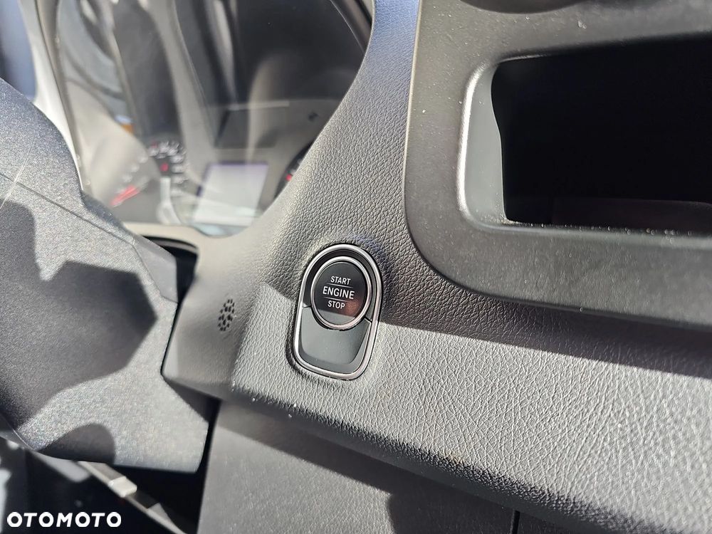 Mercedes-Benz Sprinter - 16