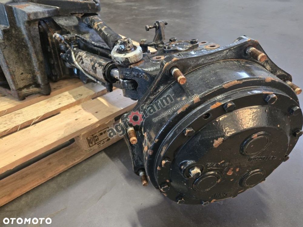 Przedni most New Holland T6070 T6050 T6040 T6030 - 2