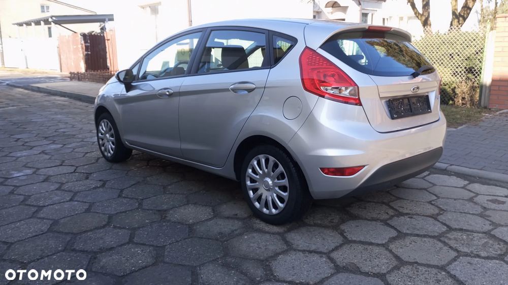 Ford Fiesta - 16