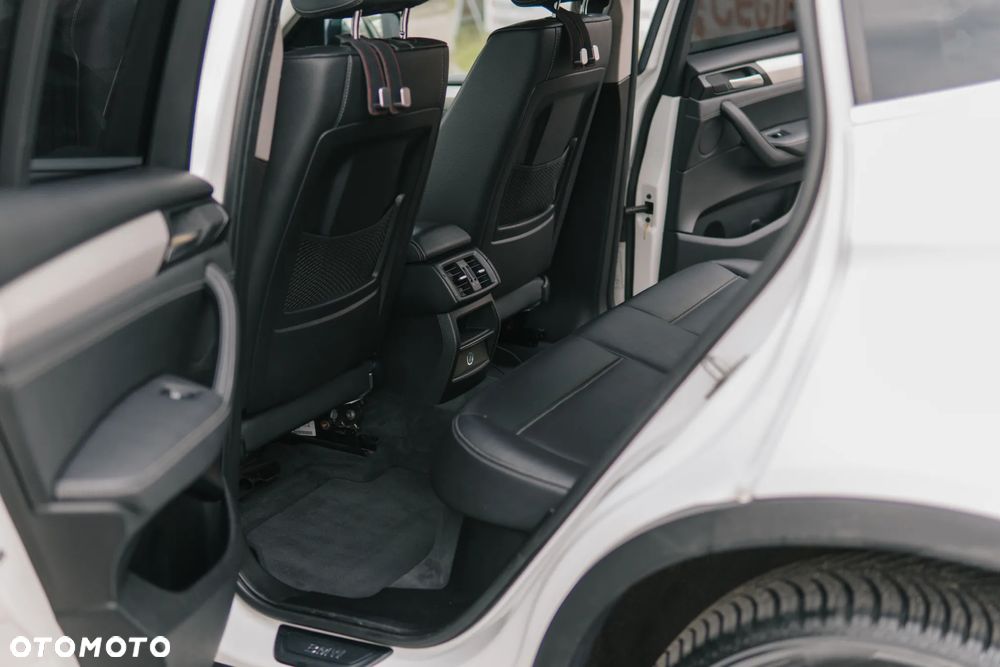 BMW X3 xDrive20d xLine - 12
