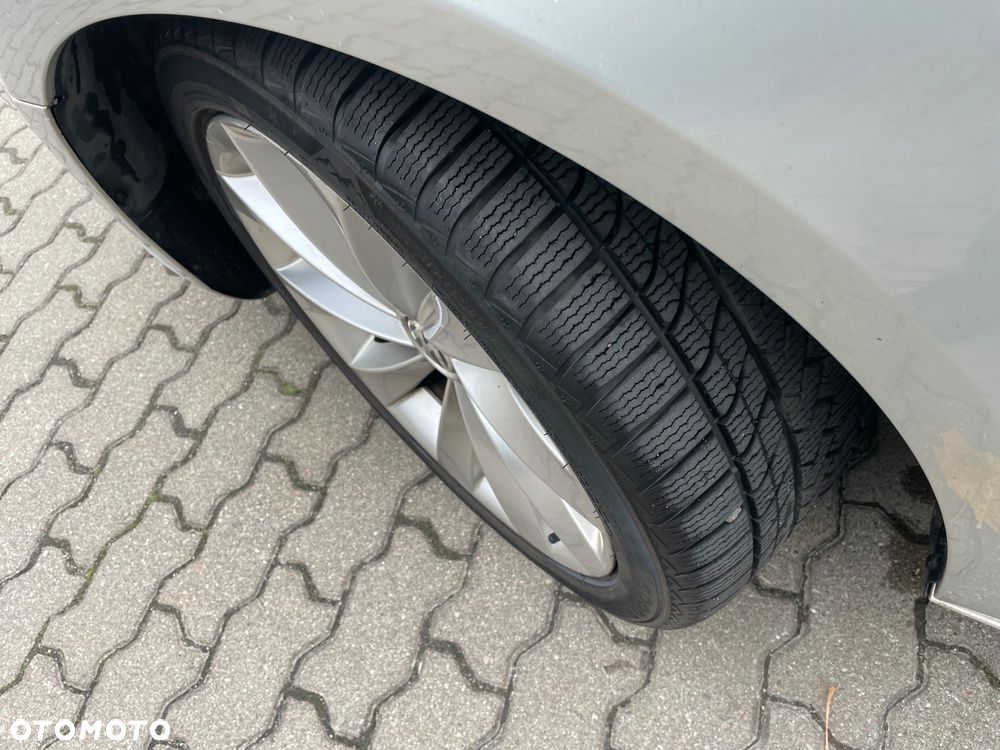 Volkswagen Passat CC - 8