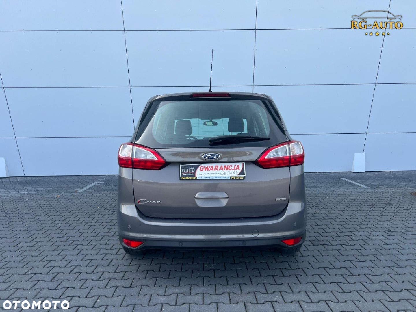 Ford Grand C-MAX - 13