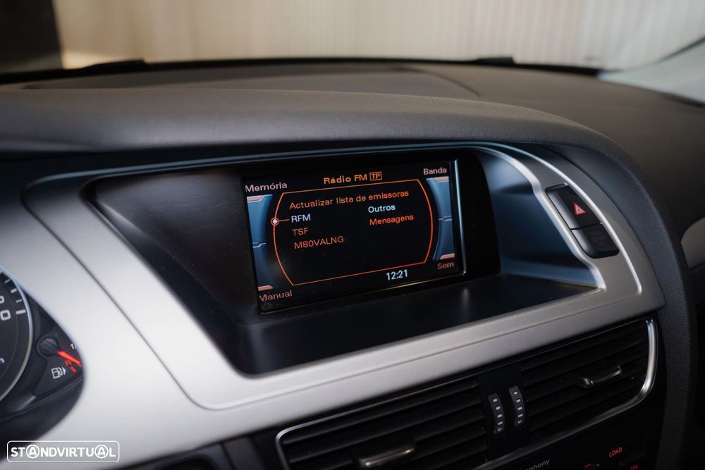 Audi A4 2.0 TDI Advance - 39