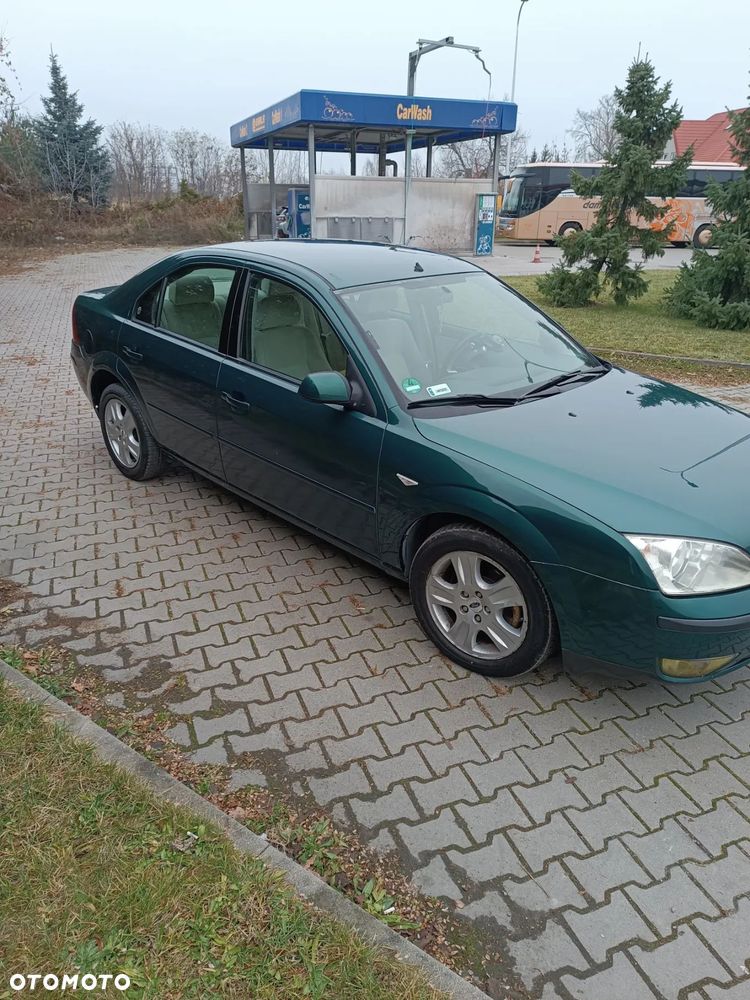 Ford Mondeo 2.0 Ghia - 4
