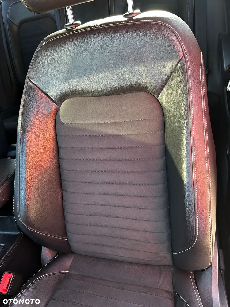 Volkswagen Passat 2.0 TSI Elegance DSG - 12