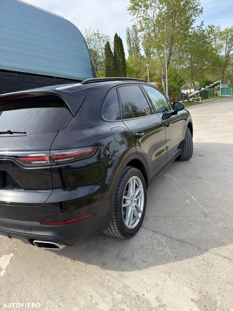 Porsche Cayenne - 6
