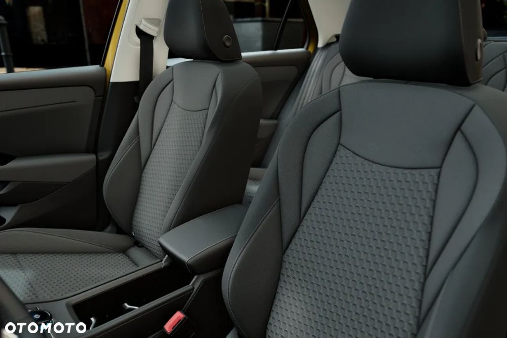 Volkswagen T-Roc 1.5 eTSI OPF DSG Life - 9